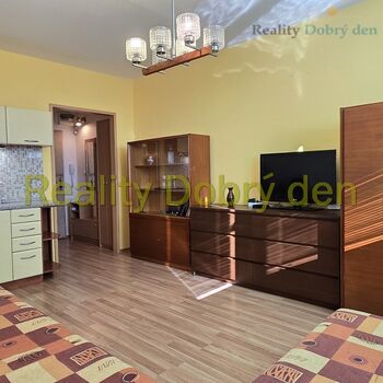 Pronájem 1+kk, Edvarda Beneše, Opava