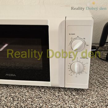 Pronájem 1+kk, Edvarda Beneše, Opava