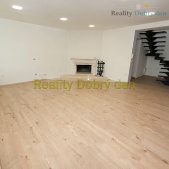 Pronájem mezonetu s terasou, Bochenkova, Opava