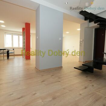 Pronájem mezonetu s terasou, Bochenkova, Opava