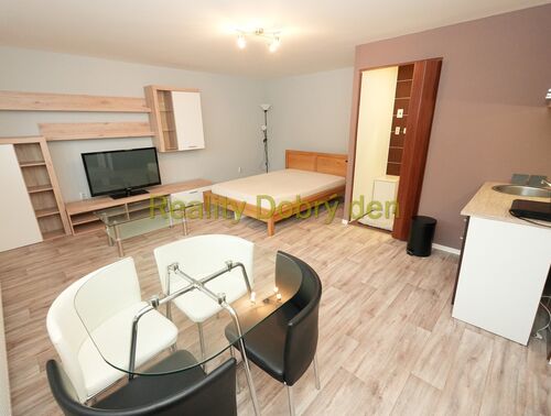 Fotografie nemovitosti - Pronájem vybavené 1+kk, Hobzíkova, Opava